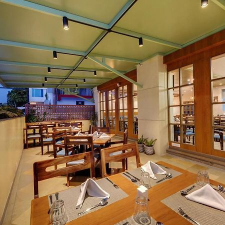 The Beacon Hotel Vadodara Exterior foto