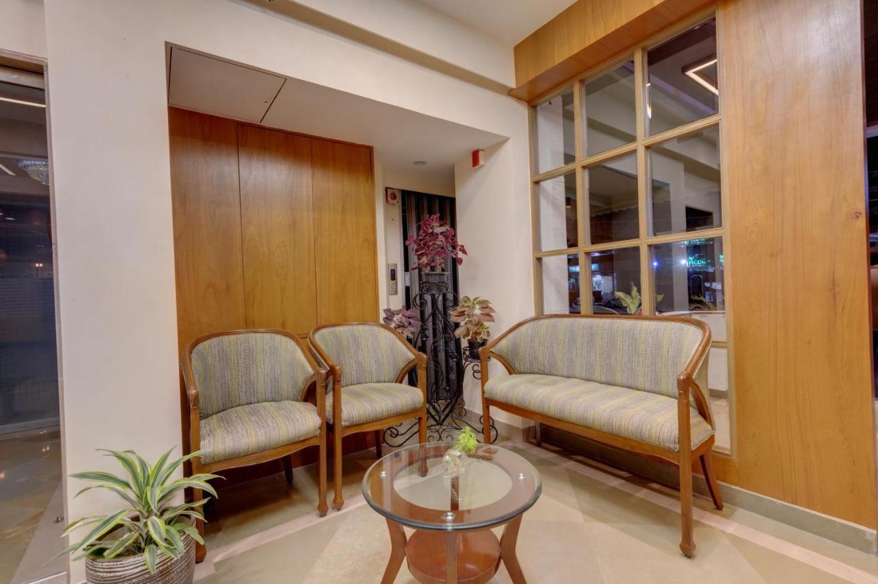 The Beacon Hotel Vadodara Exterior foto