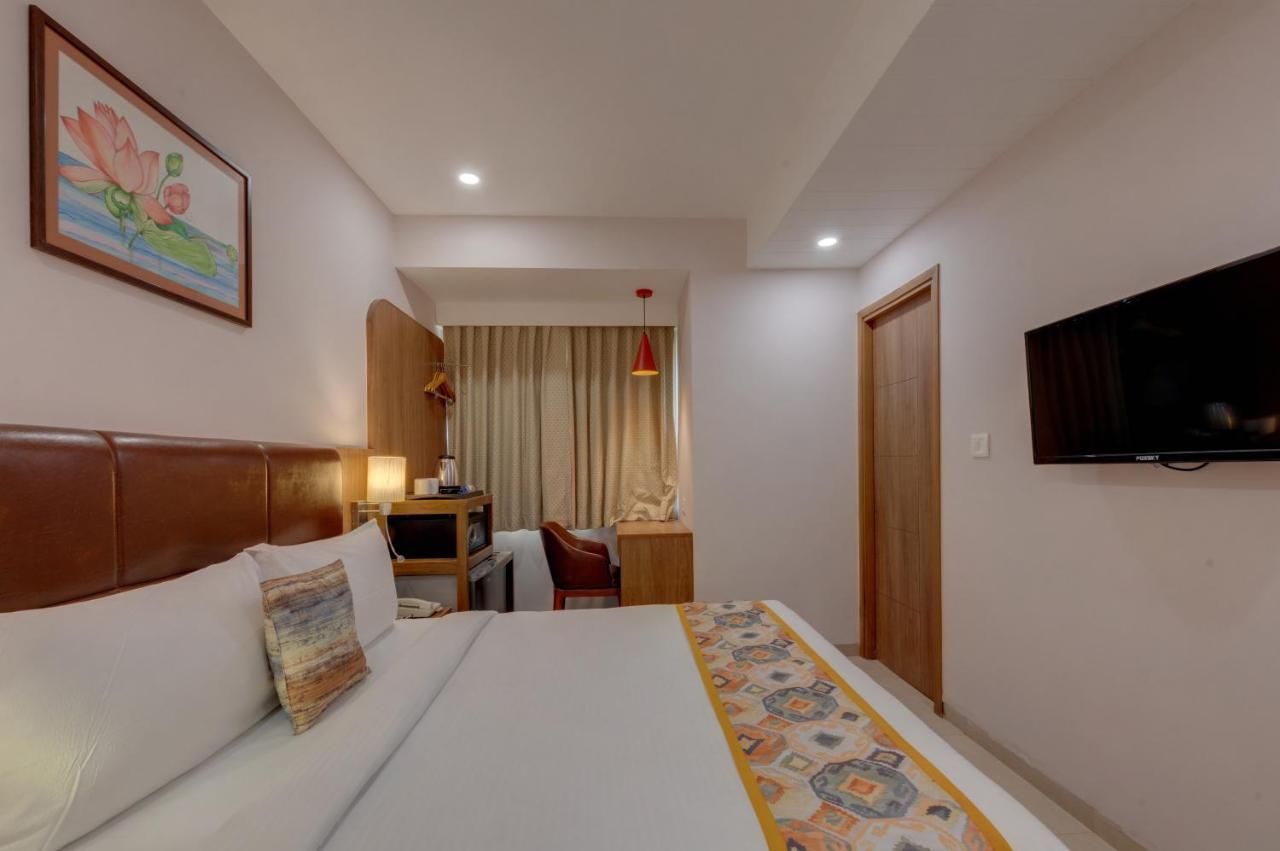 The Beacon Hotel Vadodara Exterior foto